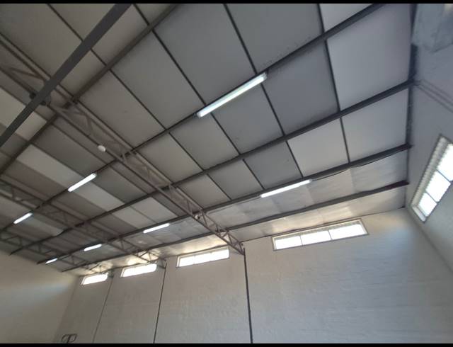 2,350M² FACTORY TO LET IN MAITLAND